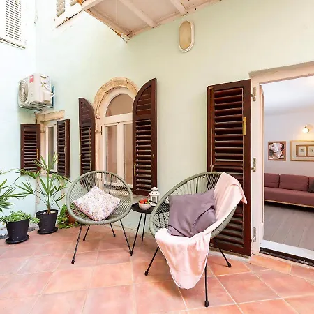 Apartment Anika Old Town