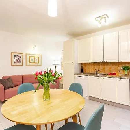 Apartment Anika Old Town *