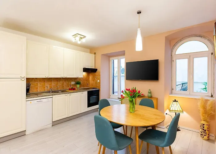 アパート Anika Old Town ポレッチ